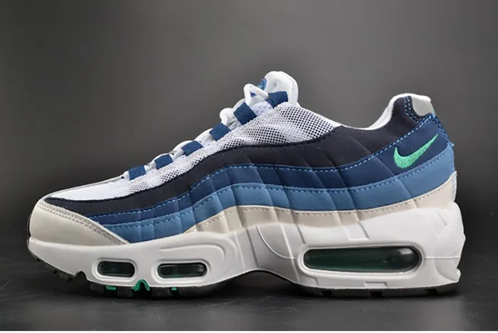 Nike mens AIR MAX 95 OG 554970-131