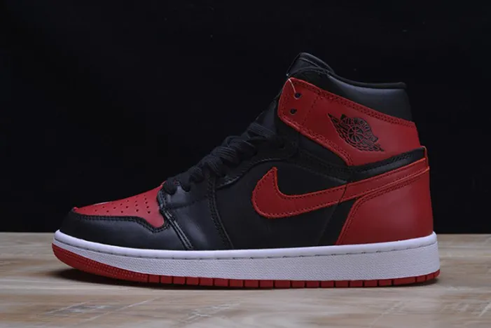 AIR JORDAN 1 RETRO 'HOMAGE TO HOME' red 861428-061
