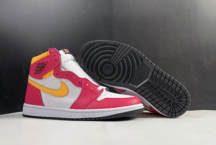 Air Jordan 1 High OG Light Fusion Red 555088-603