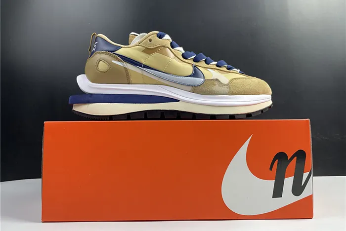 Nike x Sacai VaporWaffle Sesame Blue Void DD1875-200