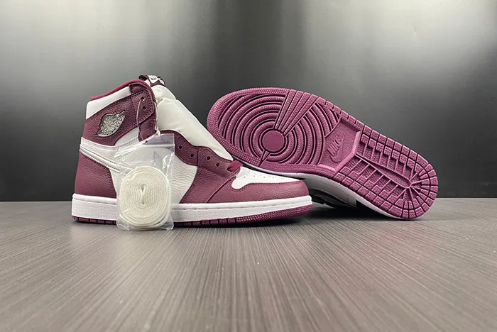 AIR JORDAN 1 RETRO HIGH OG BORDEAUX 555088-611