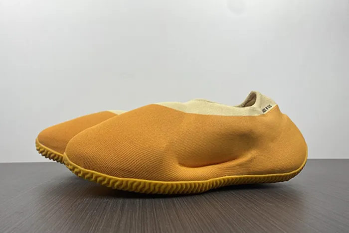 Yeezy Knit Runner “Sulfur” GW5353