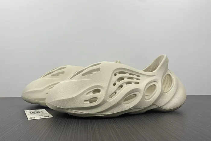 Adidas Yeezy Foam Runner FY4567