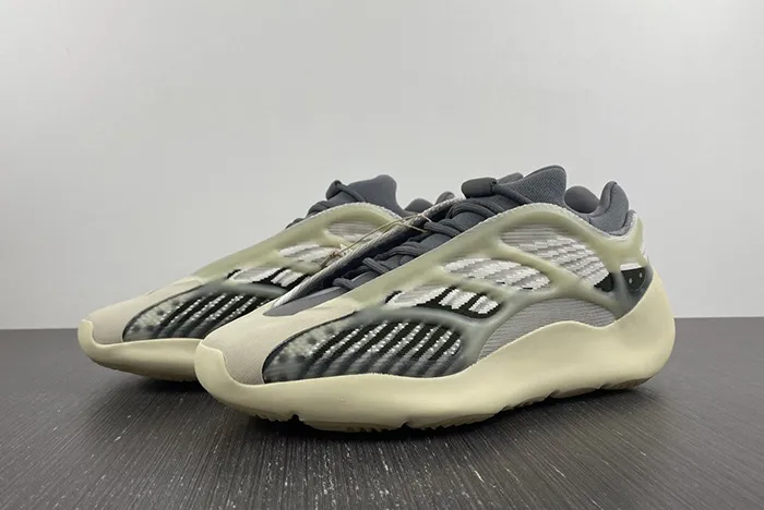 Adidas YEEZY 700 V3 Fade ID1674