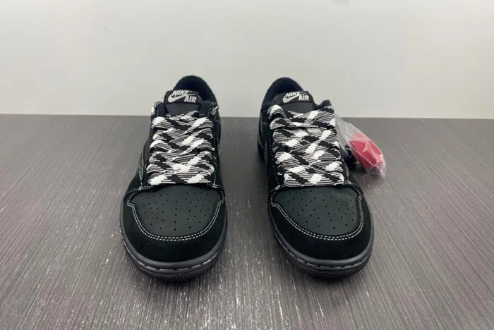Travis Scott x Air Jordan 1 Low OG DM7866-100