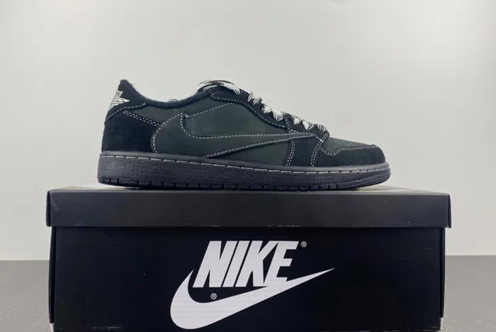 Travis Scott x Air Jordan 1 Low OG DM7866-100