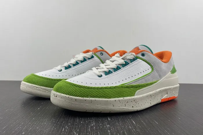 Jordan 2 Retro Low TITAN DV6206-183