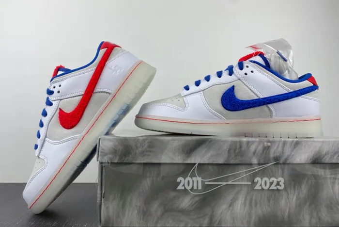 Dunk Low Year of the Rabbit White/Crimson-Varsity Royal FD4203-161