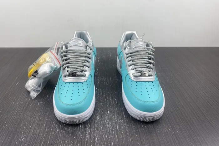 T*f*ny & co. x nike air force 1 low dz1382-003