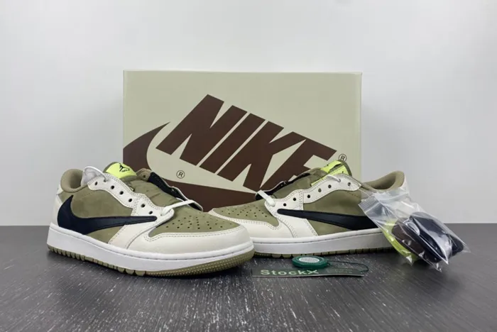 Travis Scott x Air Jordan 1 Low Golf FZ3124-200