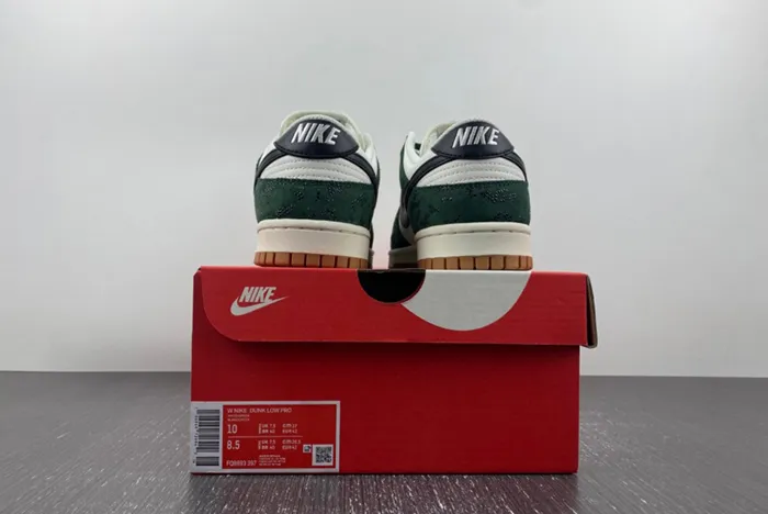 Nike Dunk Low SKU FQ8893-397