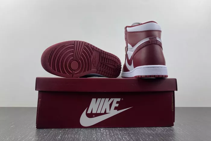 Air Jordan 1 High OG Team Red DZ5485-160