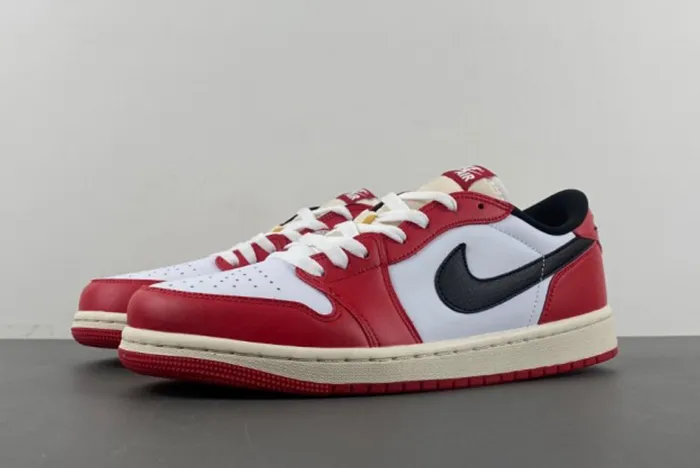 Air Jordan 1 Low OG Chicago HQ6998-600
