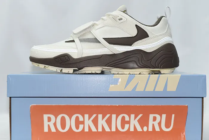 Nike Travis Scott x Nike Zoom Field Jaxx HQ3061-101