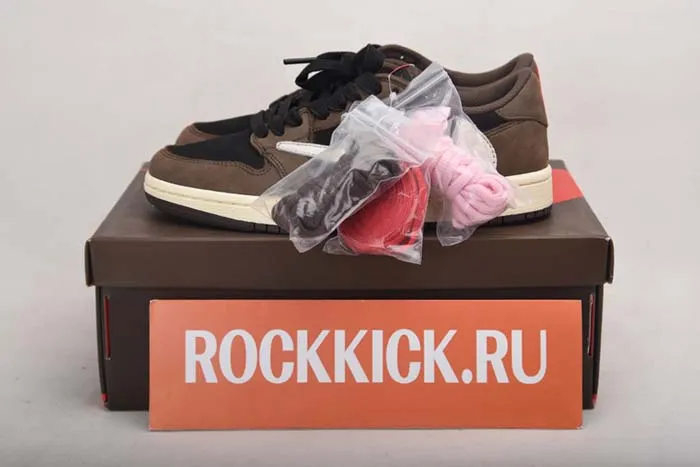 TRAVIS SCOTT AIR JORDAN 1 LOW DARK MOCHA CQ4277-001