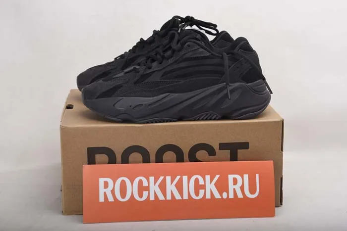 ADIDAS YEEZY BOOST 700 V2 VANTA - FU6684
